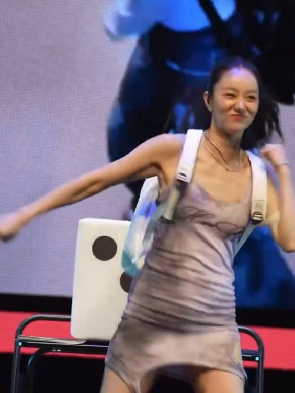 Singer and actress Hyeri/@Younglee88 on X