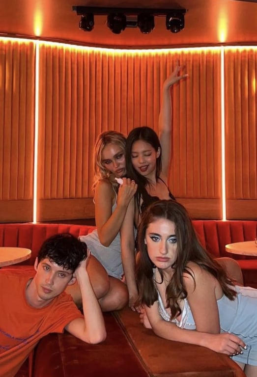 JENNIE, Lily Rose Depp, Troye Sivan and Rachel Sennott Filming 'The Idol' / Web Capture