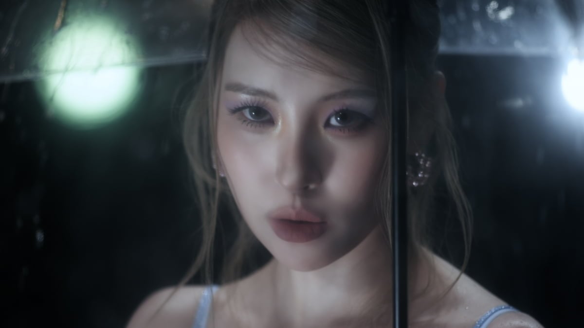 Sunmi's "Forever July" Arrives Today With a Rain-Soaked Summer Concept