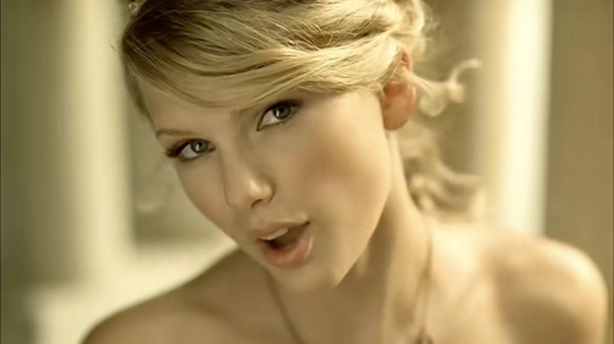 /Taylor Swift "Love Story" MV