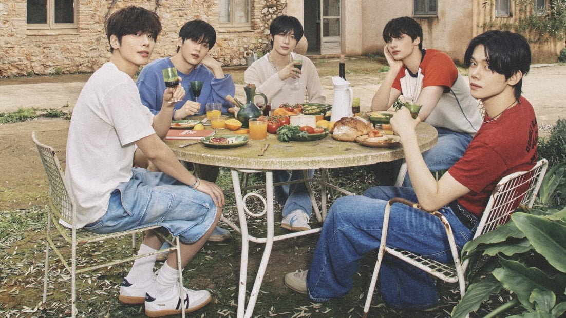TOMORROW X TOGETHER Adds 20th 100-Million-Stream Song With "Love Language"