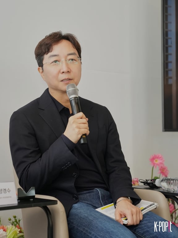 Hongik University architecture professor Yoo Hyun-joon / KPOPIT DB