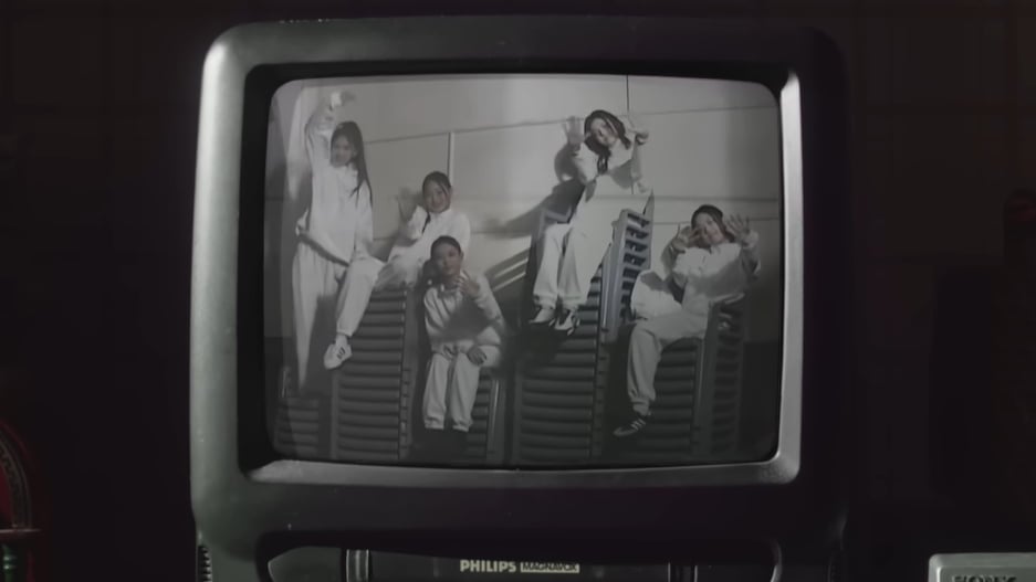 NewJeans 'Ditto' (Side B) MV / Web Capture