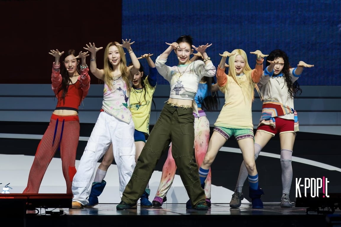 TUIDE debut showcase / KPOPIT DB