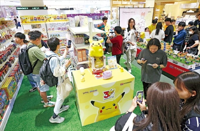 "Open runs every day" Must-visit 'Otaku Holy Land' in Seoul