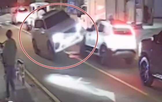 CCTV footage of Kim Ho-joong's hit-and-run incident / Captured from SBS