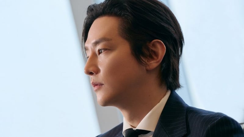Kwon Yul Wraps Special Appearance as Flashy Villain in "Fifties Professionals"