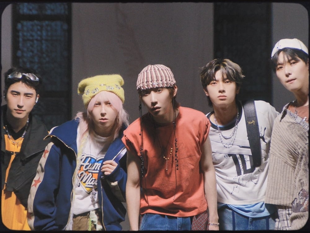 K-POP Band ONEWE Unveils 'Unknown Atlas,' Closing Its Point-Line-Plane Trilogy