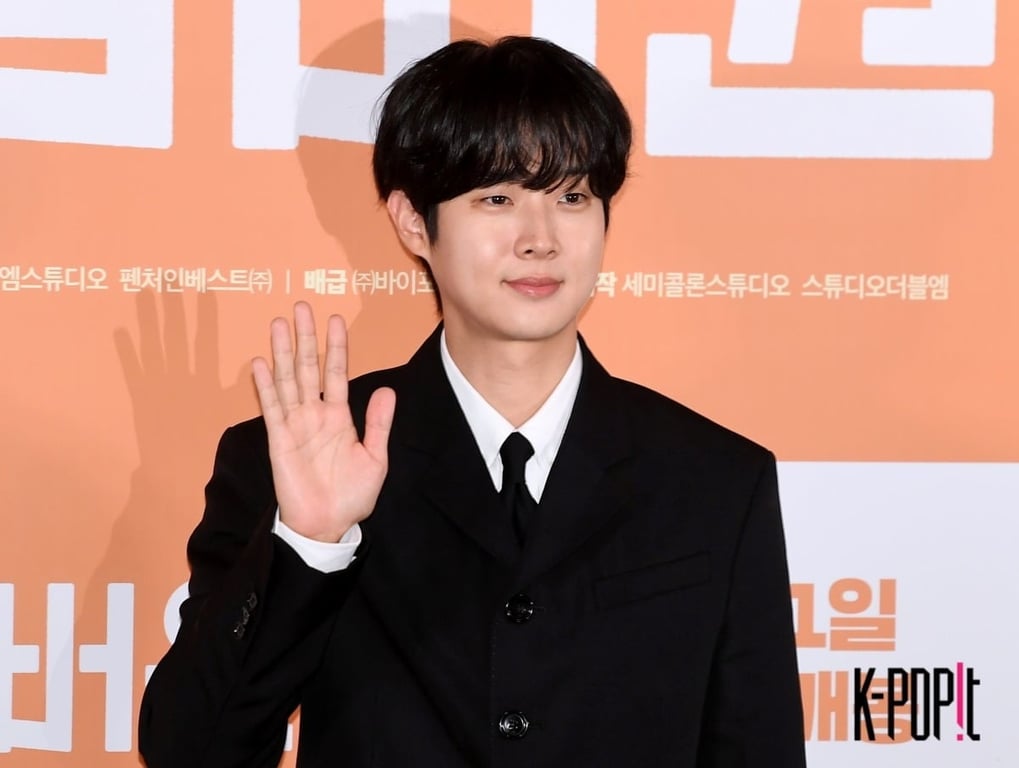 Choi Woo-shik Issues Apology Over Paris Fan Encounter Controversy
