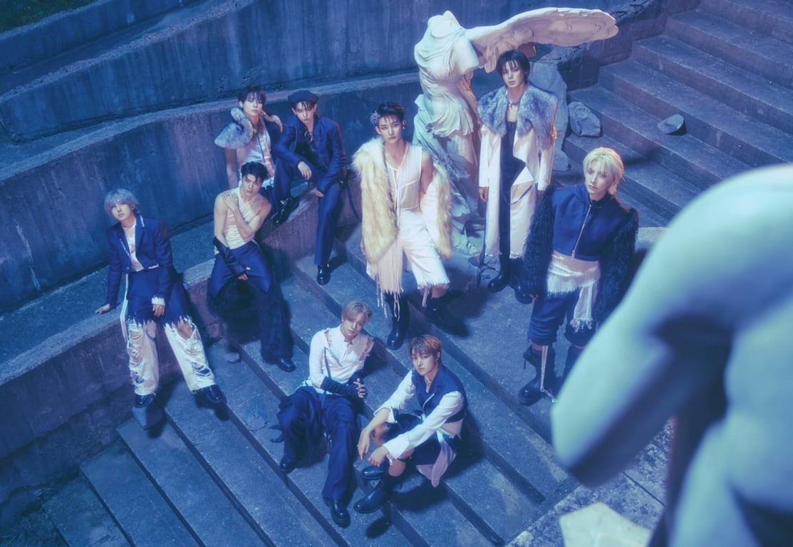 &TEAM 'Mark on Me' Concept Photo CRAVE YOU / HYBE LABELS