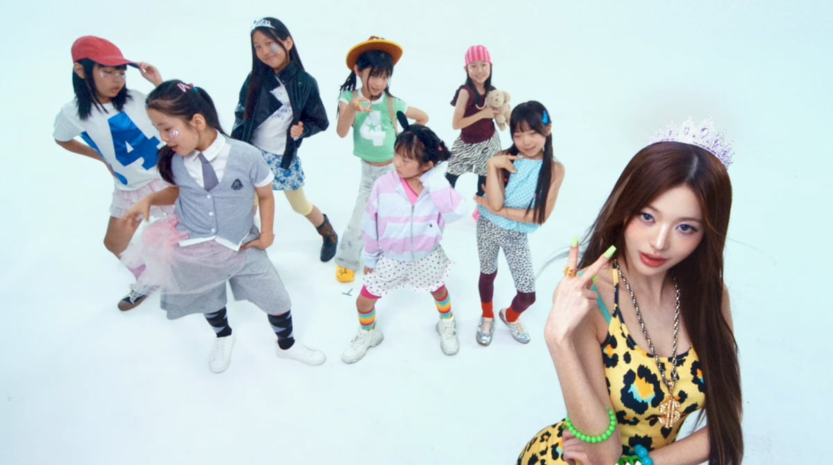 IVE B-Side Film For 'CRUMBS' / Starship Entertainment