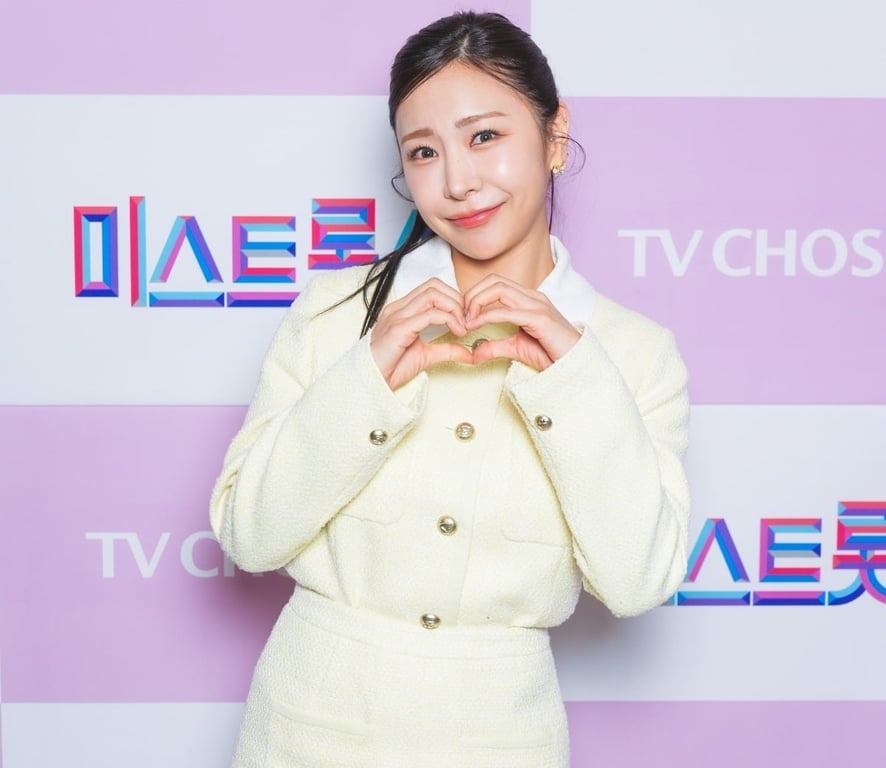 Singer Heo Chan-mi