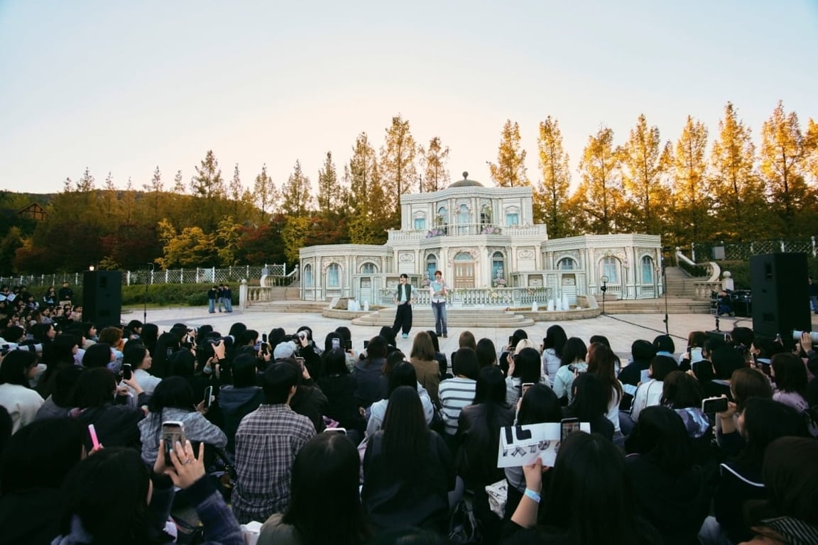 FLARE U / FNC Entertainment