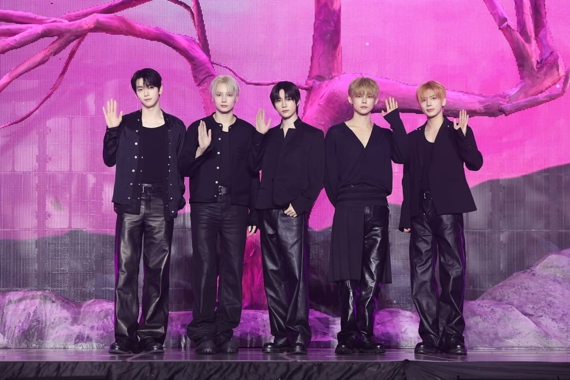 TXT / BIGHIT MUSIC