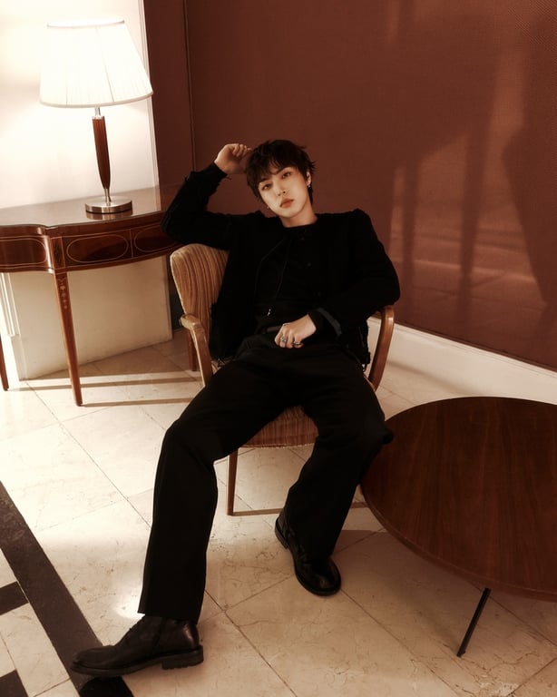 Concept photo for JUNNY's digital single "Heaven Can Wait." / Mauve Company
