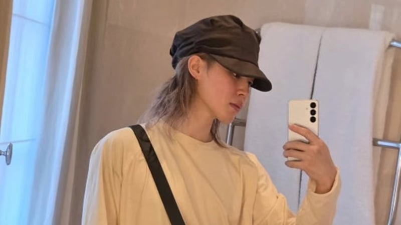 BTS’s Jimin Debuts Stunning New Purple Hair in Captionless Mirror Selfie