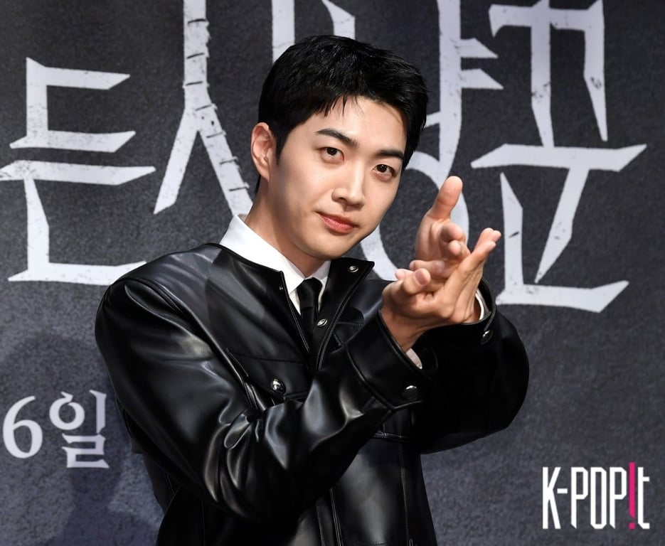 Kang Hoon on First Rom-Com Lead in tvN's 'Bitch X Rich' and Fandom Roots