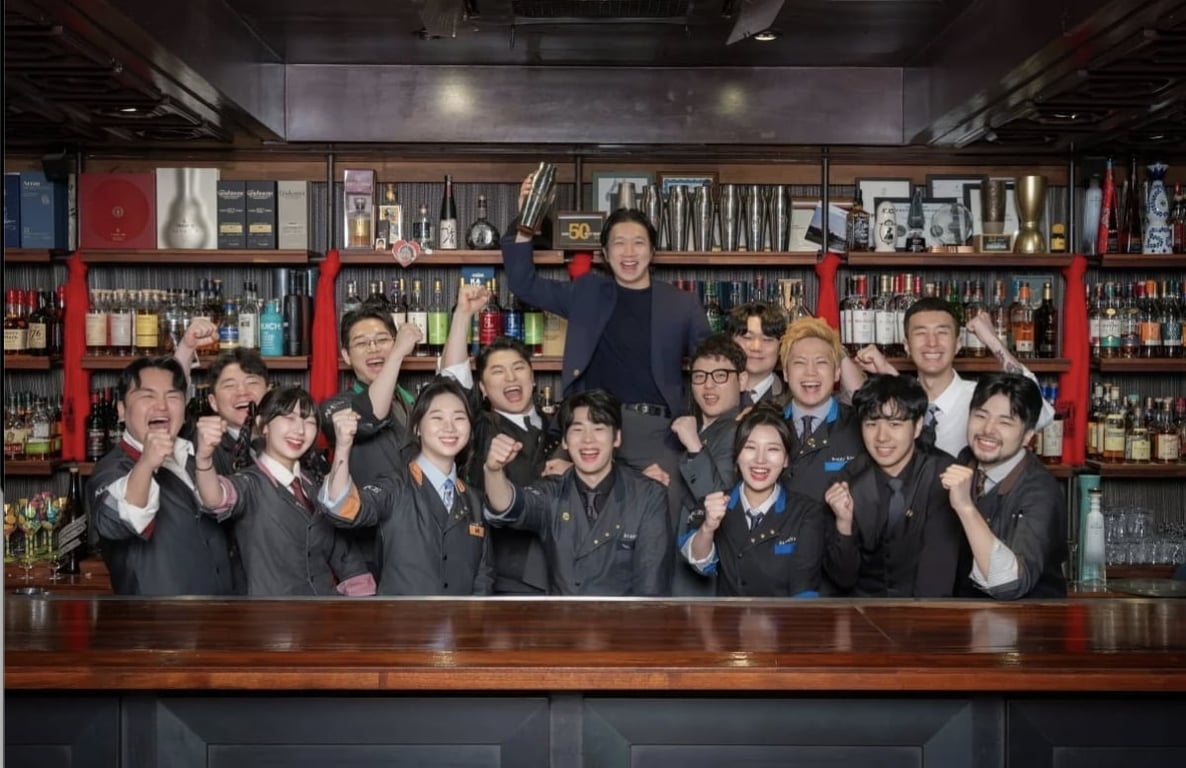 Group photo of the ALICE Cheongdam crew