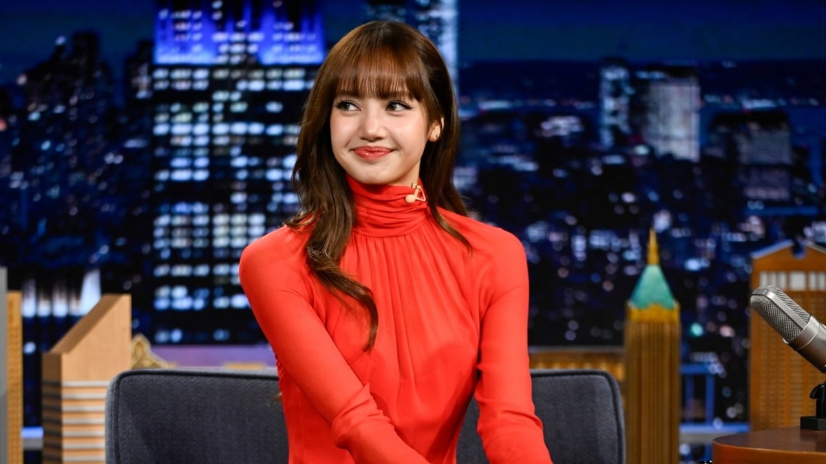LISA at The Tonight Show With Jimmy Fallon / @FallonTonight on X