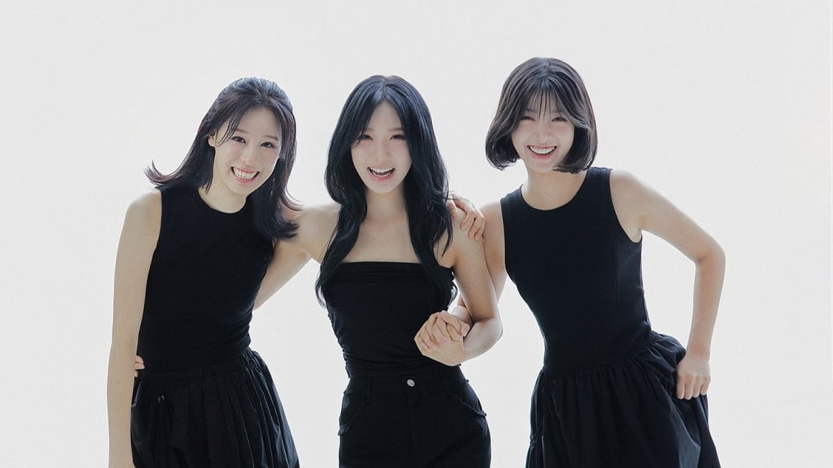 From left: Sio, Saena and Aran / IOK Company