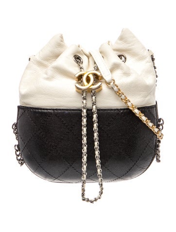Small Gabrielle Bucket Bag