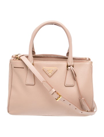 Saffiano Leather Galleria Double Zip Medium
