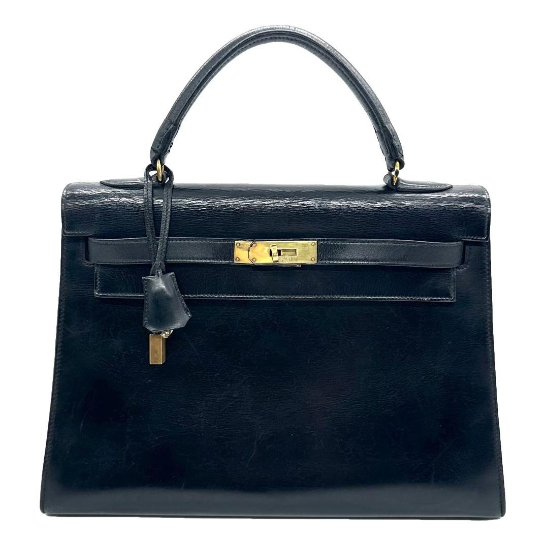 Leather travel bag