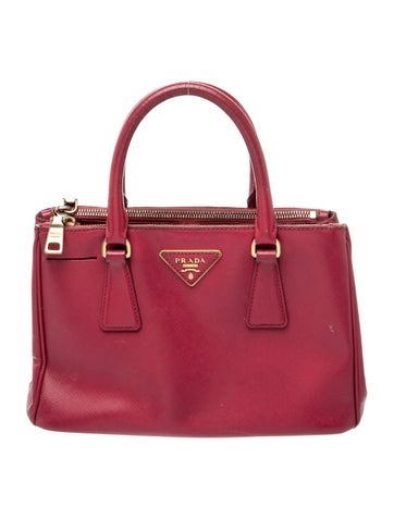 Saffiano Leather Galleria Double Zip Small