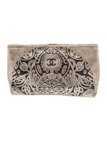 Paris-Bombay Metallic Clutch