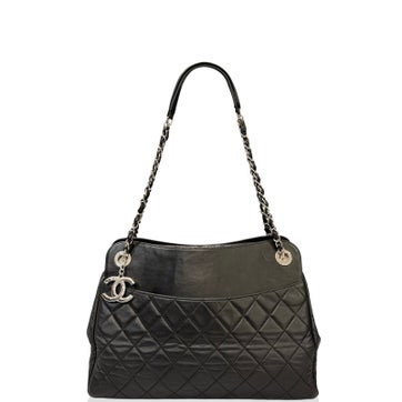 Goat Leather Paris-Dubai Quilted 7 Shoulder Bag