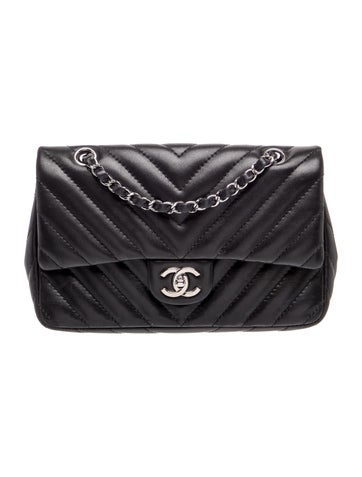 Medium Chevron Classic Single Flap Bag