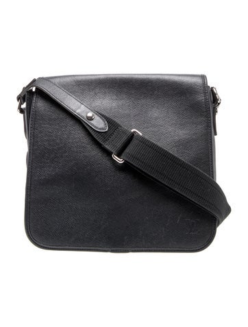 Taiga Leather Messenger Bag