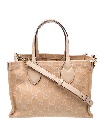 GG Canvas Top Handle Bag Medium