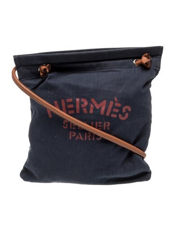 Toile Aline Grooming Bag