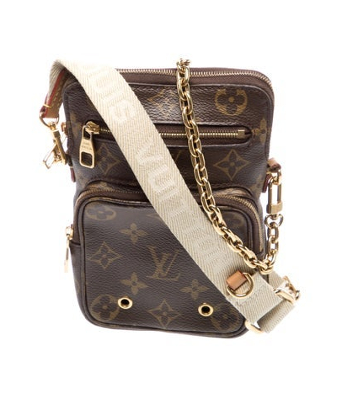 Louis Vuitton Vuitton Lv Monogram Utility Phone Sleeve