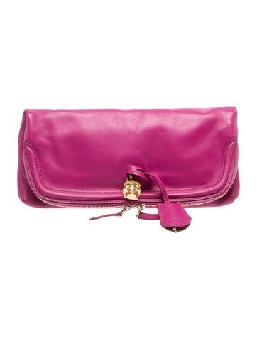 Skull Clutch