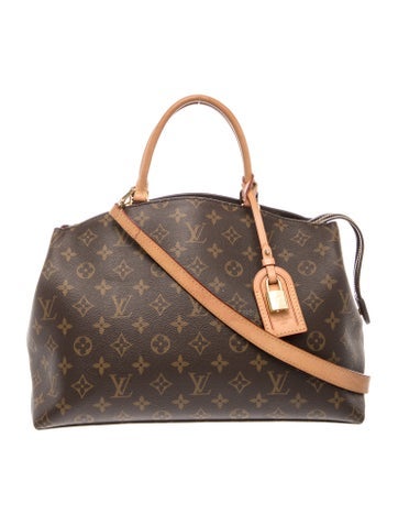 LV Monogram Grand Palais