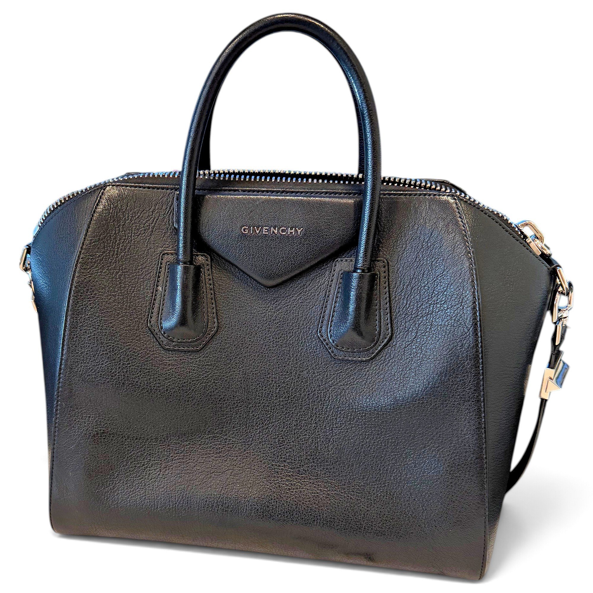 Antigona leather handbag