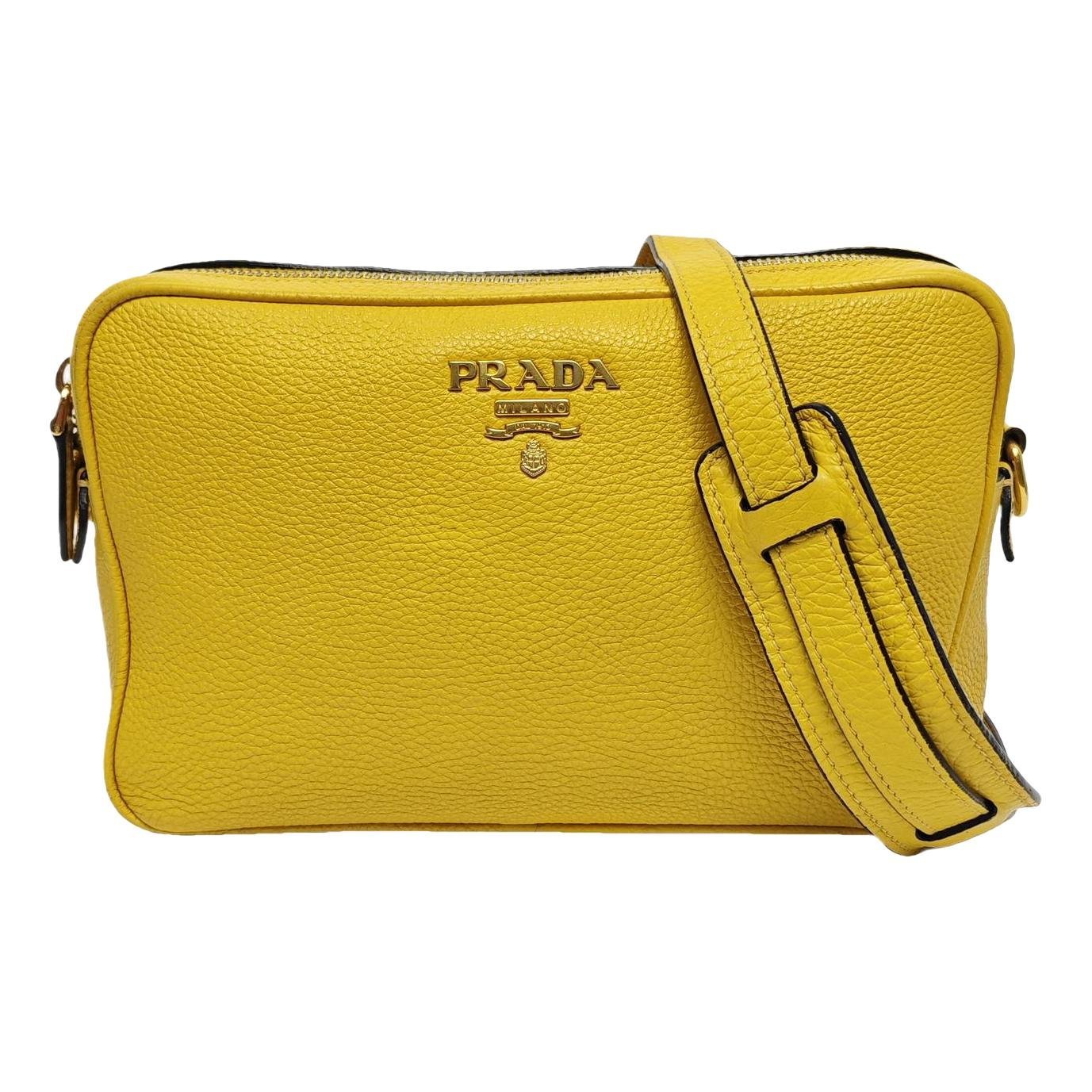 Diagramme leather crossbody bag