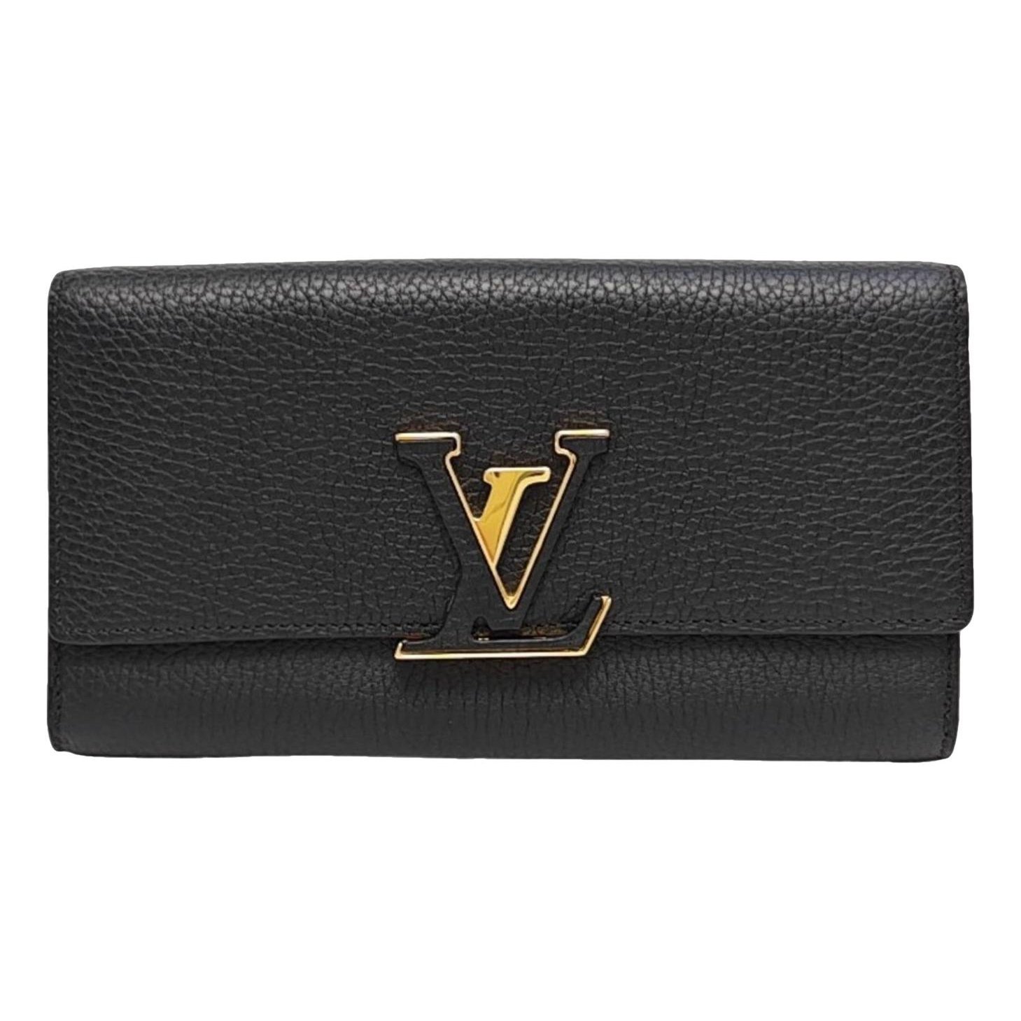 Capucines leather handbag