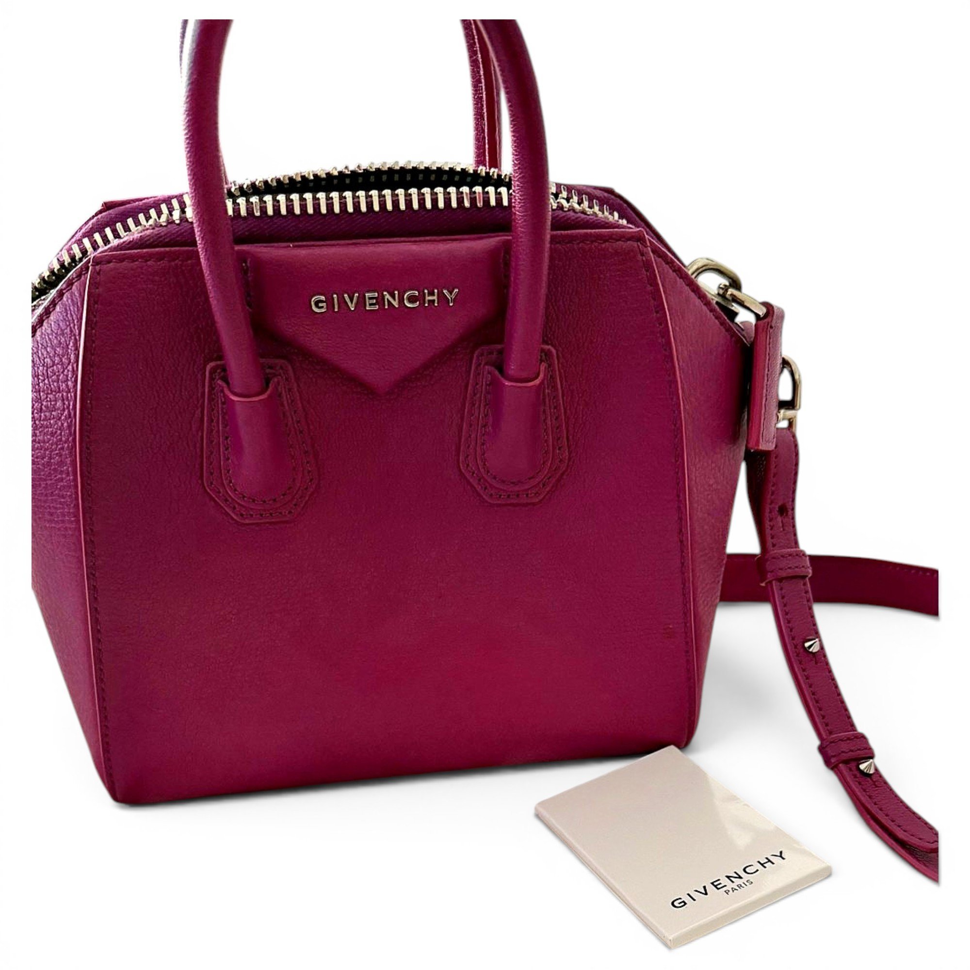 Antigona leather handbag