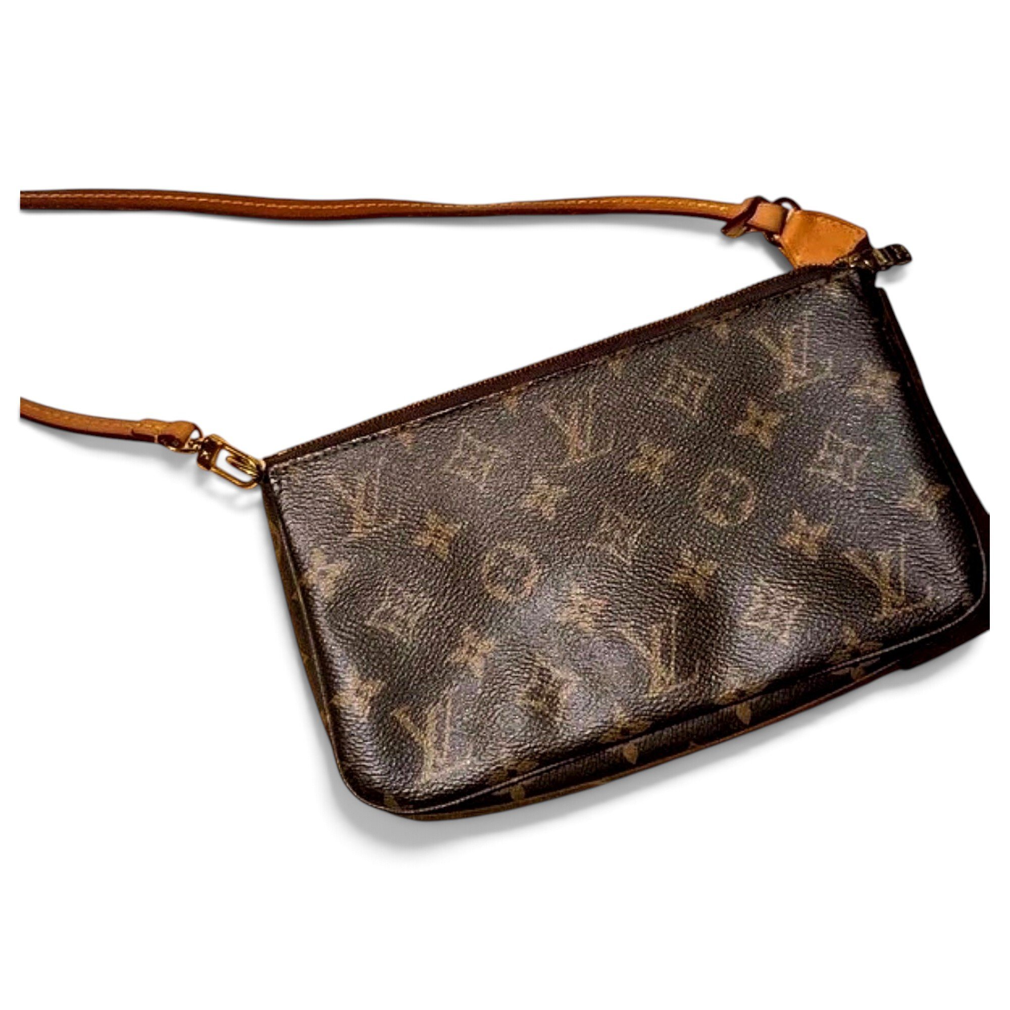 Pochette Accessoire leather handbag