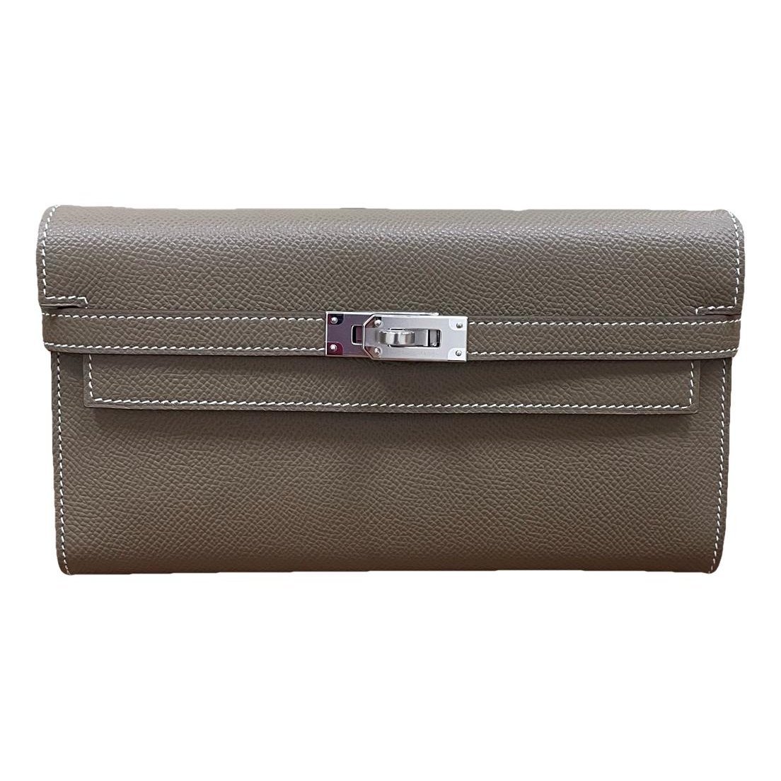 Kelly to go leather clutch bag