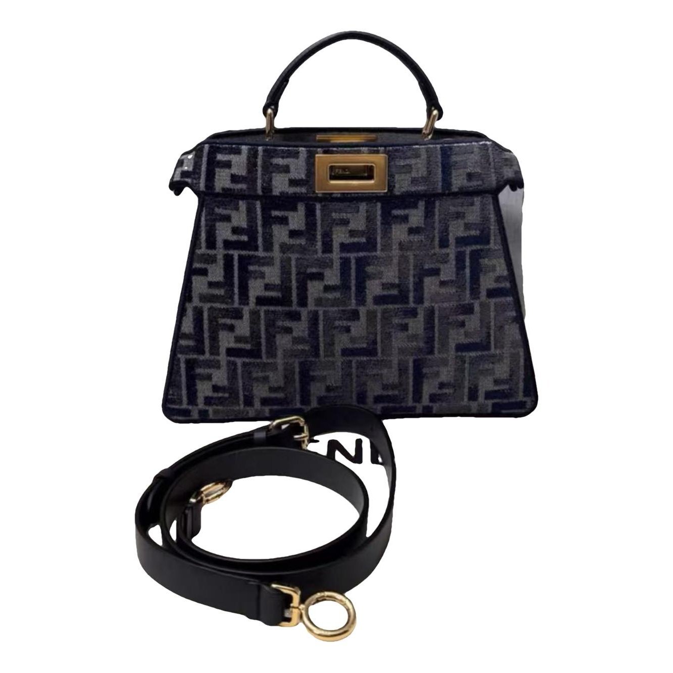 Peekaboo IseeU handbag