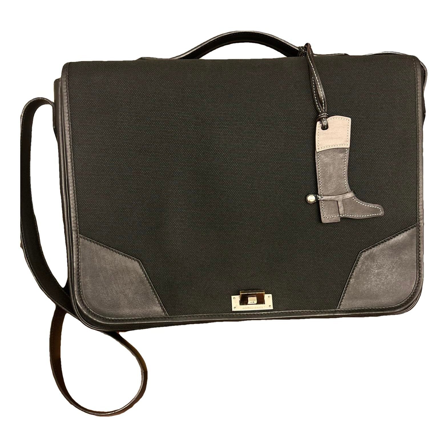 Victoria leather handbag