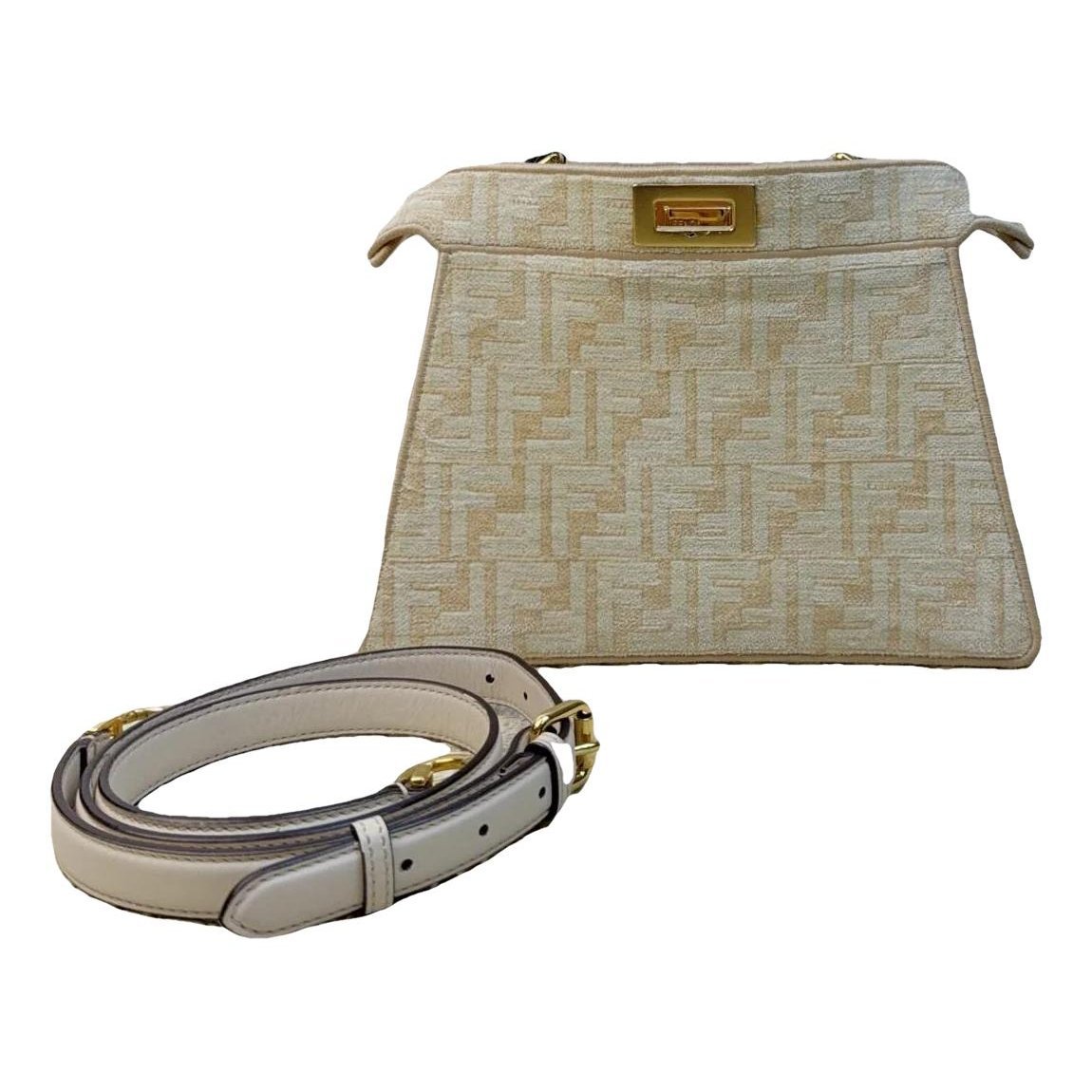 Peekaboo IseeU cloth handbag