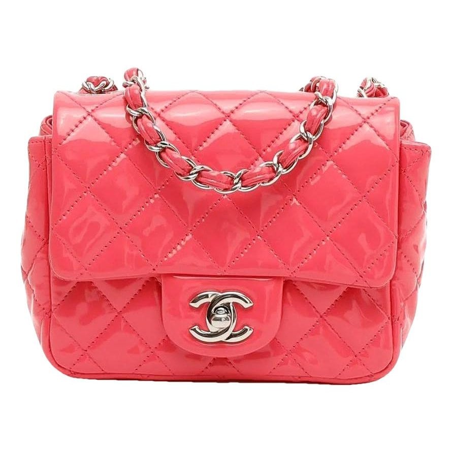 Timeless/Classique patent leather handbag