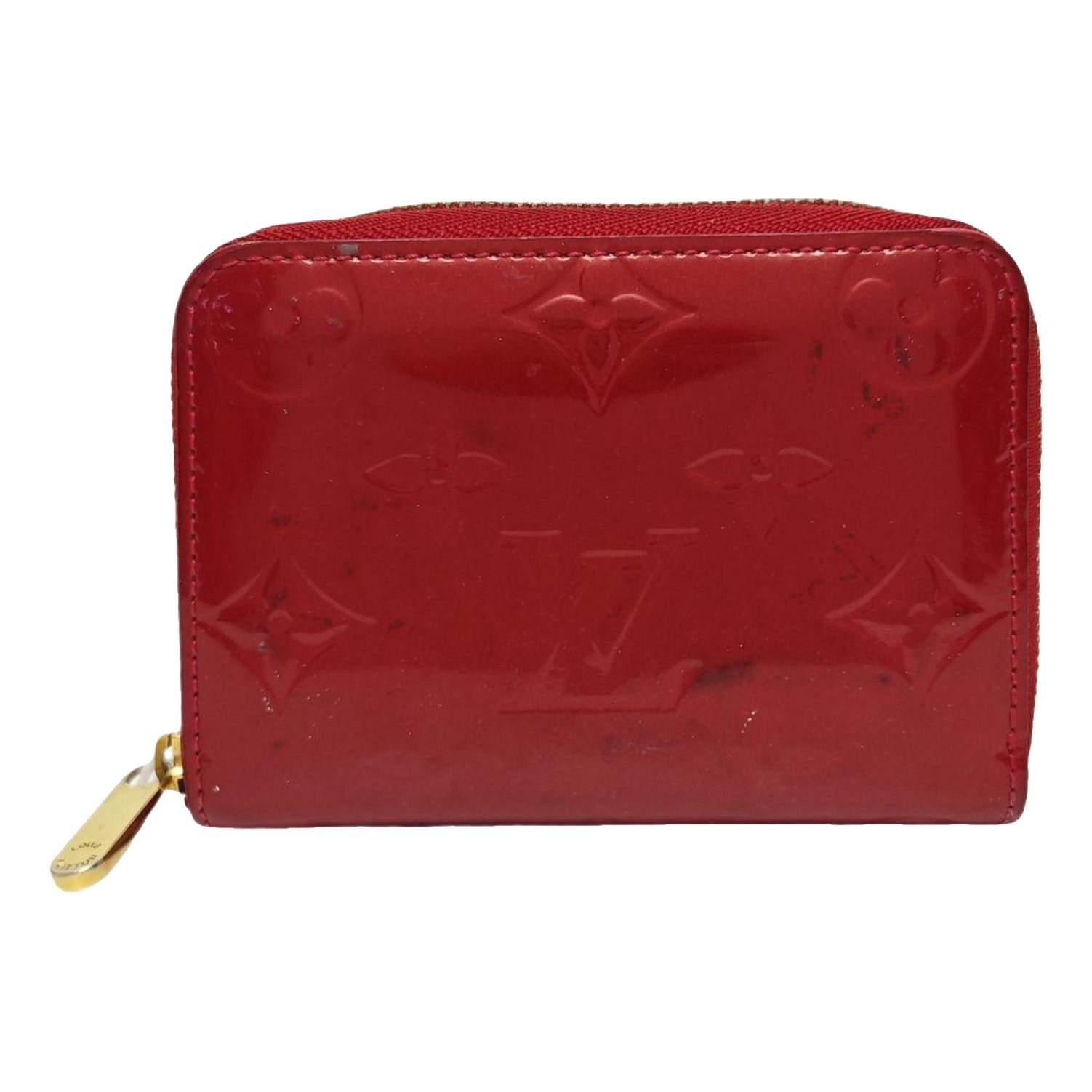 Patent leather handbag