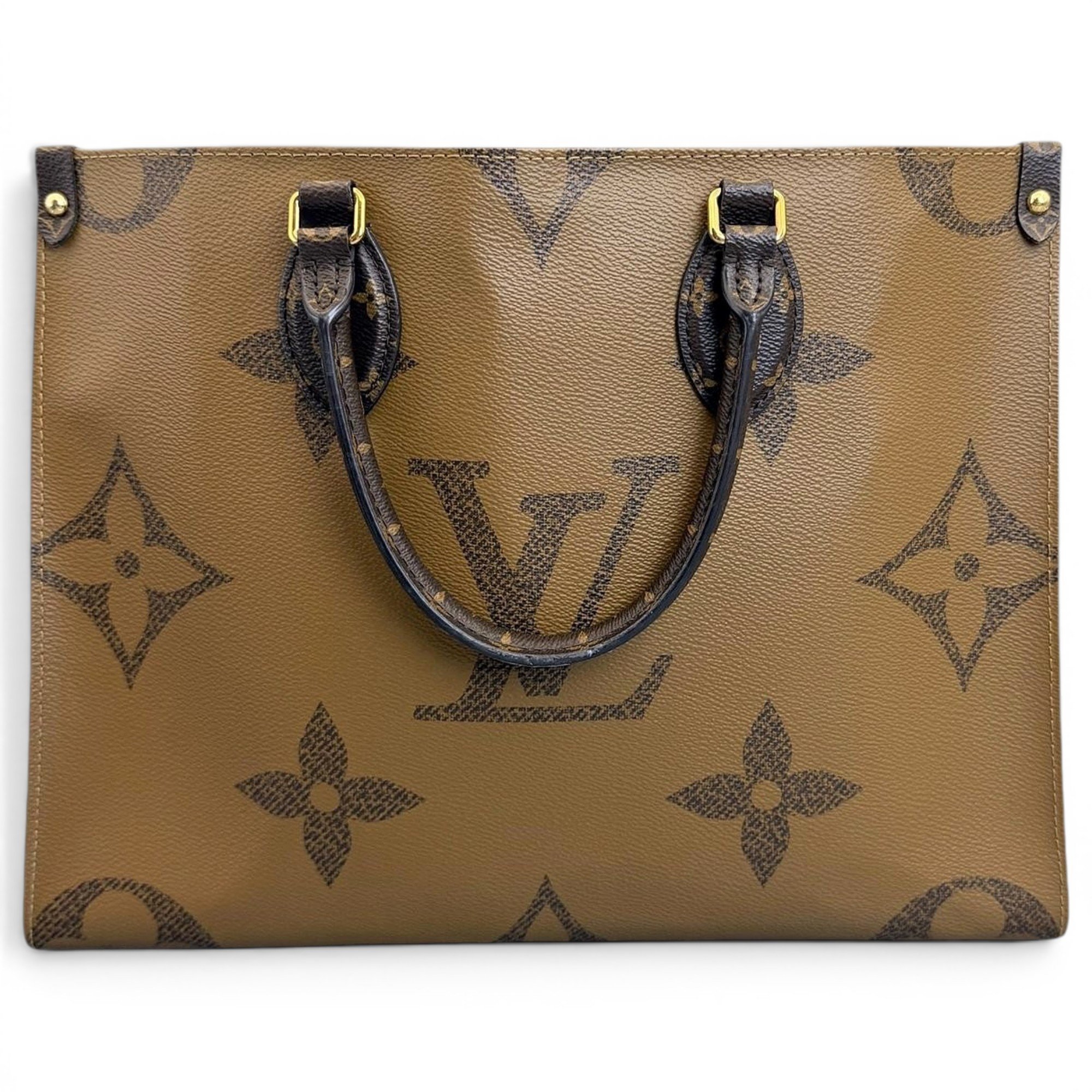 Onthego leather handbag