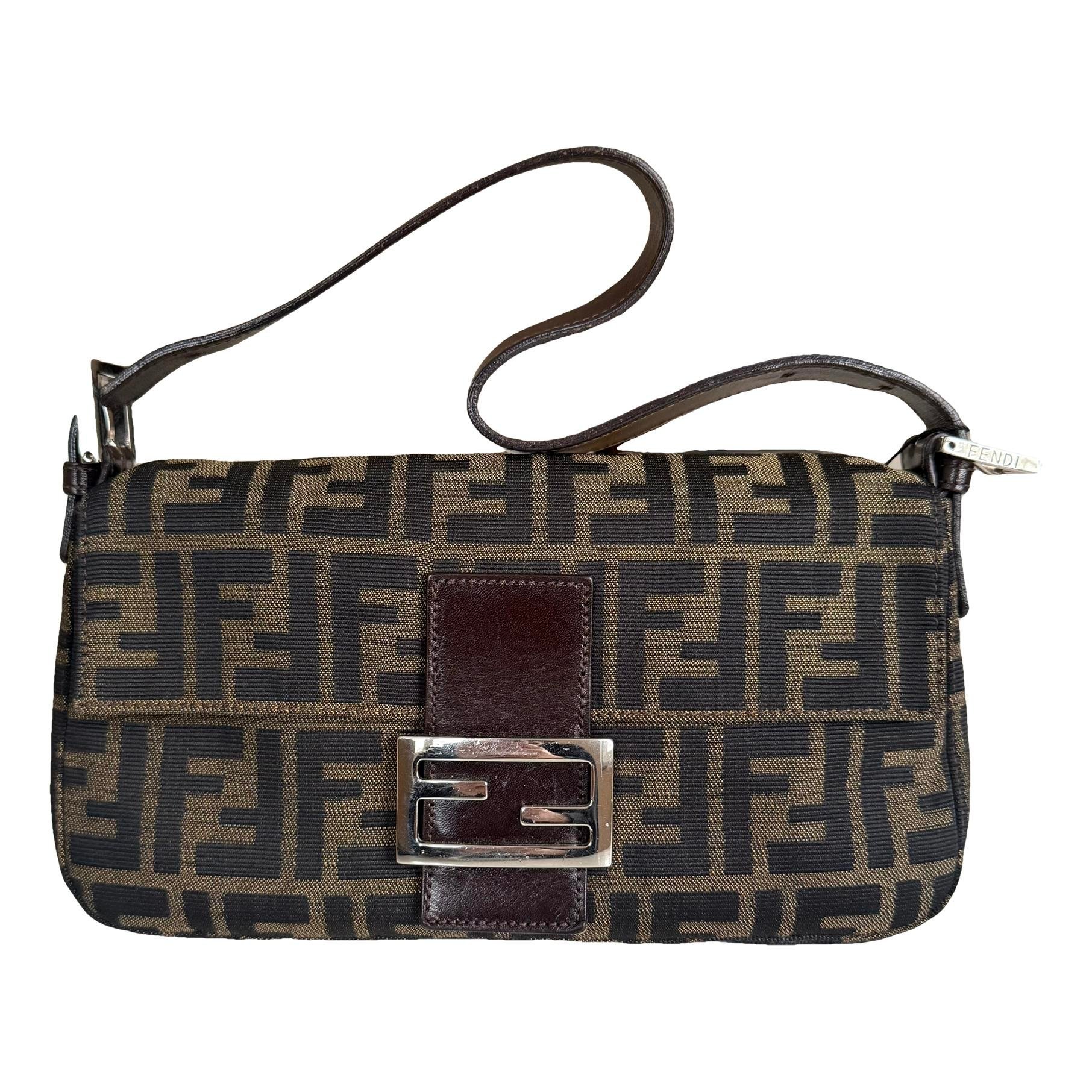 Baguette handbag